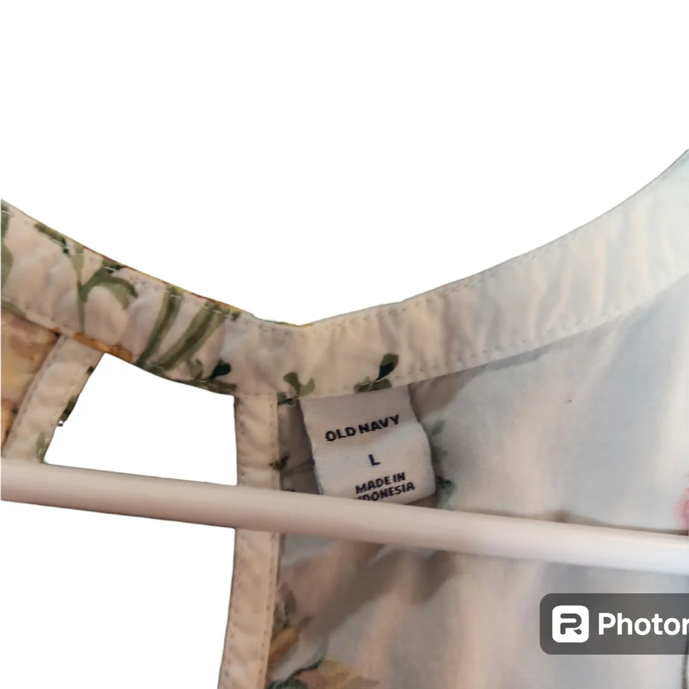 Old Navy 👚 - Picture 4 of 4
